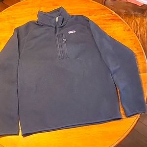 Patagonia Men's medium pullover